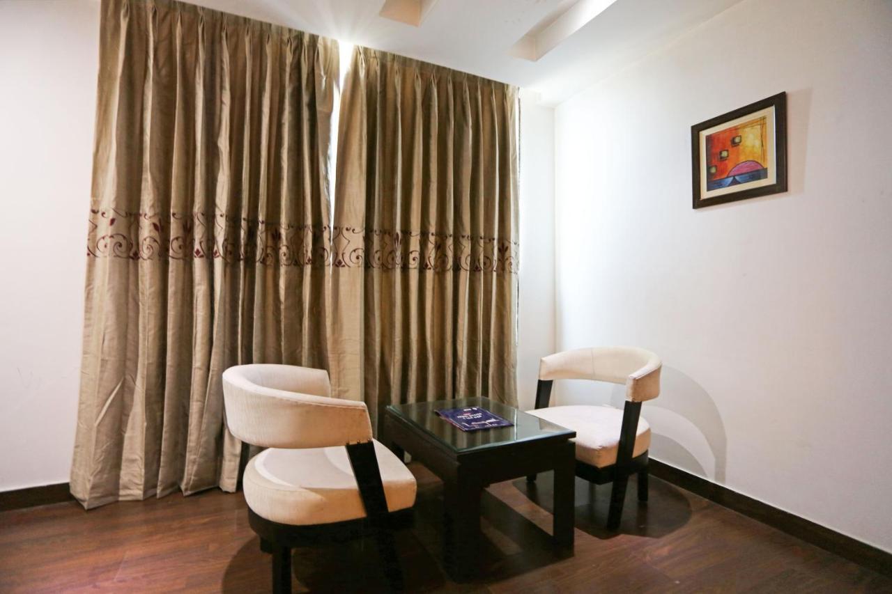 Capital O 7331 Hotel Downtown Új-Delhi Kültér fotó