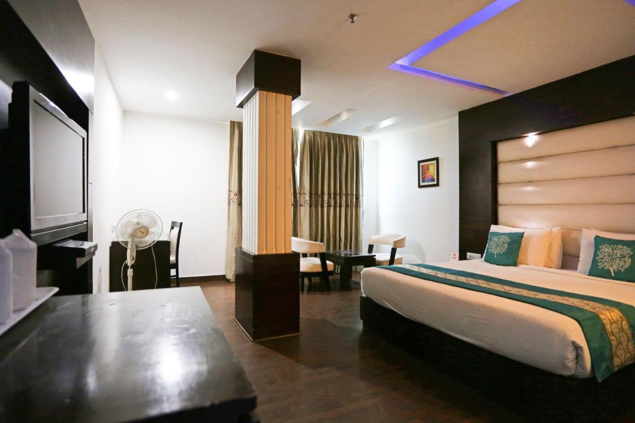 Capital O 7331 Hotel Downtown Új-Delhi Kültér fotó