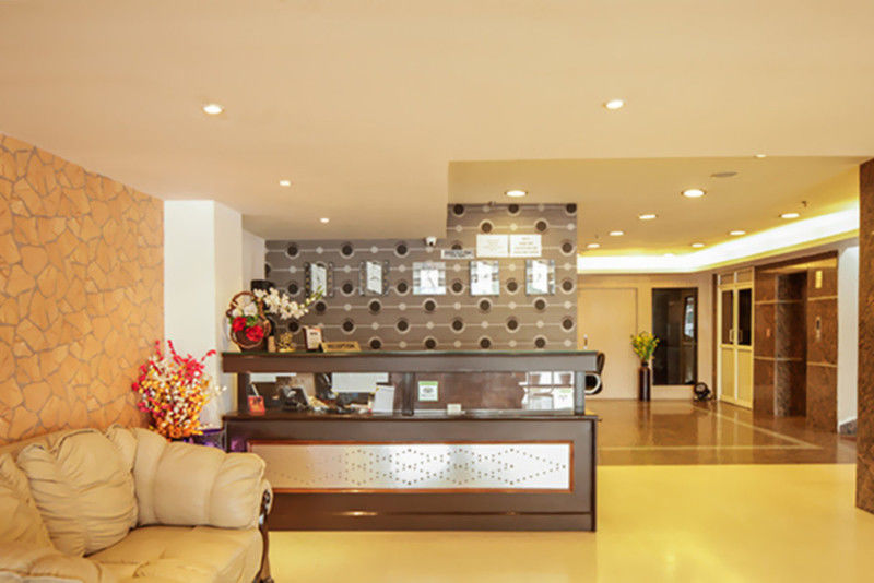Capital O 7331 Hotel Downtown Új-Delhi Kültér fotó