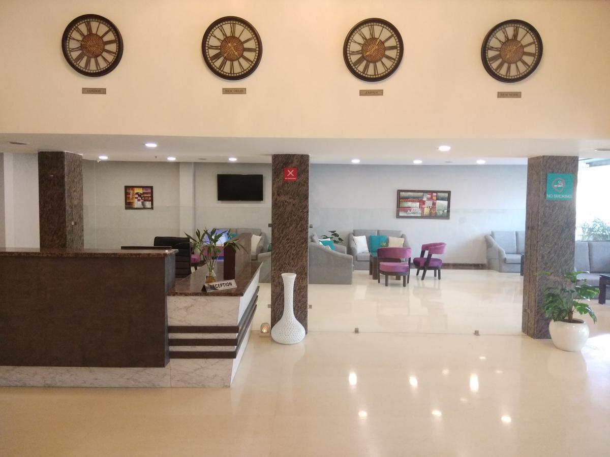 Capital O 7331 Hotel Downtown Új-Delhi Kültér fotó