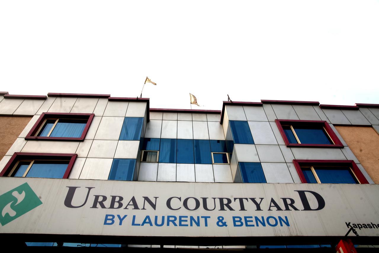 Capital O 7331 Hotel Downtown Új-Delhi Kültér fotó