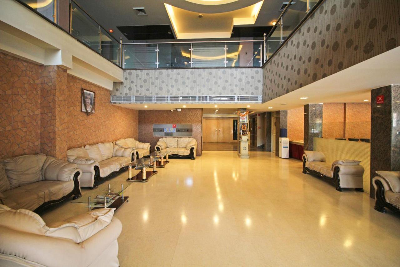 Capital O 7331 Hotel Downtown Új-Delhi Kültér fotó